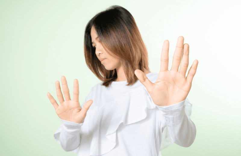 Hyper Independence: Causes, Symptoms, and Treatments Thumbnail