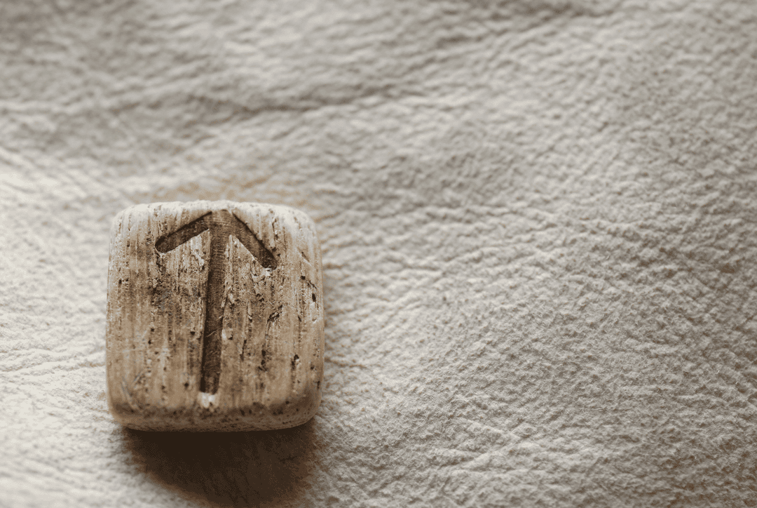 Tiwaz Rune Meaning: Symbolism, Justice & How to Use It Thumbnail