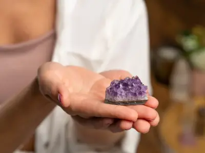 Amethyst: Properties, Uses and Crystal Healing