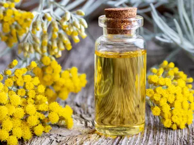 Helichrysum Oil for Your Skin: Uses and Benefits