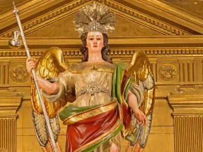 Archangel Raphael: Signs, History, & Healing Prayers