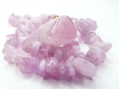 Kunzite Crystal: Properties, Benefits, and Origins