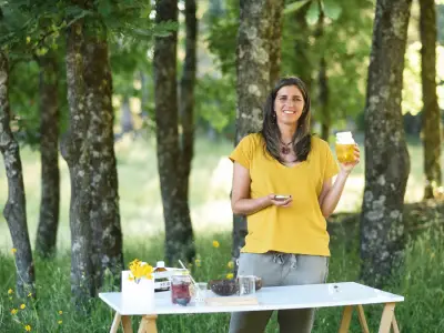How to become a Naturopath: Training & Best Online Courses