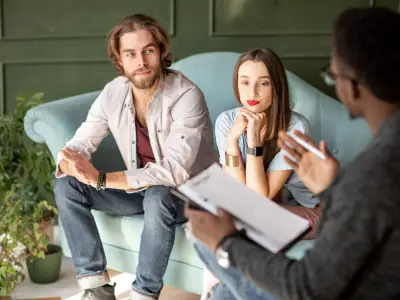 Dismissive Avoidant Attachment Style: Traits, Causes, and Dating Tips
