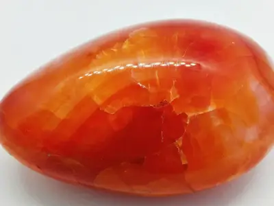 Fire Agate Crystal: Properties, Uses and Crystal Healing