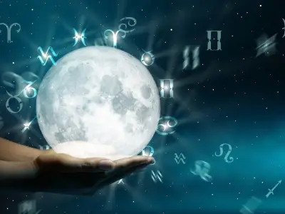 Sagittarius Moon: Traits, Characteristics and Compatibility