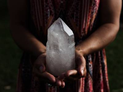 The Unique Qualities of Clear Quartz and How to Use It in Crystal Healing