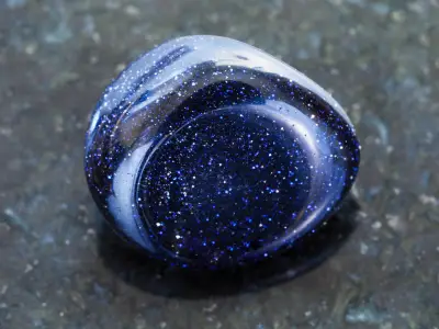 Goldstone: Properties, Uses and Crystal Healing