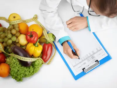 How to Become a Nutritionist in the UK