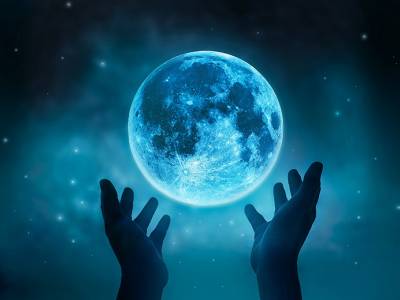 Moon Magic: The Impact of the Lunar Cycle on Magical Activities