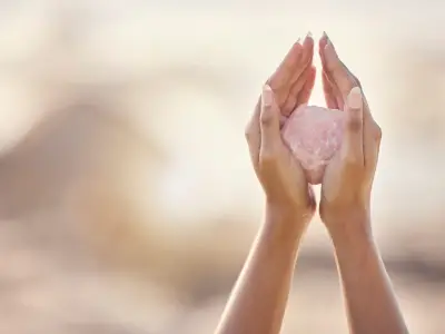 The 6 Best Crystals for Menopause