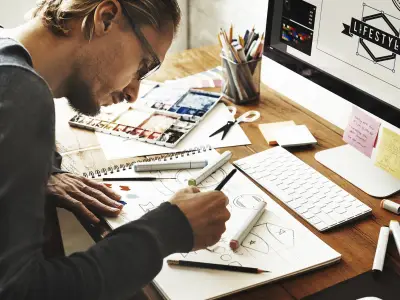 9 Steps to Becoming a Professional Graphic Designer