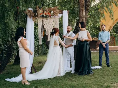 8 Jewish Wedding Traditions and Rituals