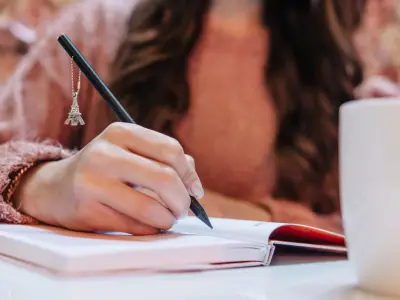 Internal vs External Conflict in Literature - What's the Difference?