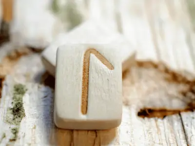 Laguz Rune Meaning: Symbolism, Intuition & How to Use It