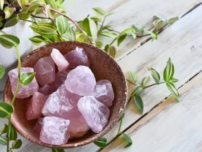 Rose Quartz: Properties, Uses, and Benefits