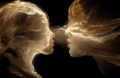 Two of Cups Love Meaning