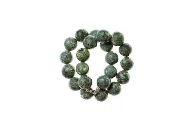 Serpentine necklace