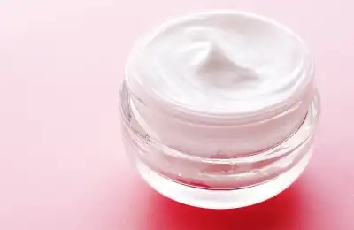How to Use Tea Tree Oil for Your Skin