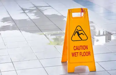 Image of a yellow warning sign.