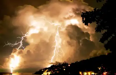 The Thunderbolt