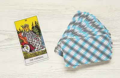 An image of the Empress tarot card.