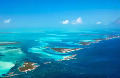 What Does the Bahamas Flag Symbolise?