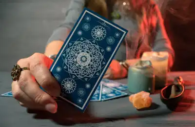 Image of a tarot reader.