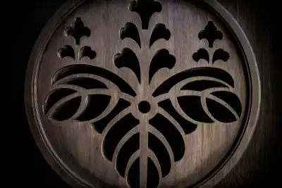 Kamon: Family Crests of Japan