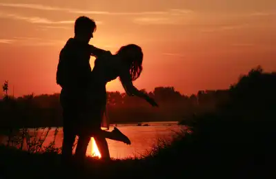 Aquarius Women in Love