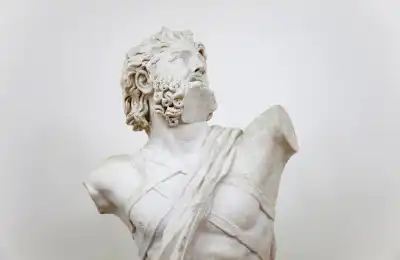 Icarus' Relationship With His Father