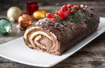 An image of a yule log.