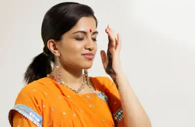 Bindi hindu symbol
