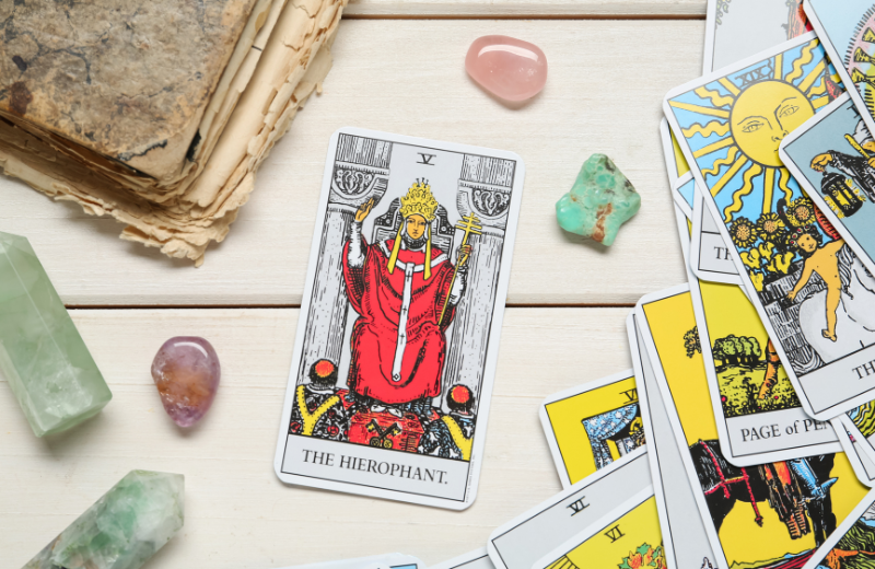 Image of the Hierophant tarot card.