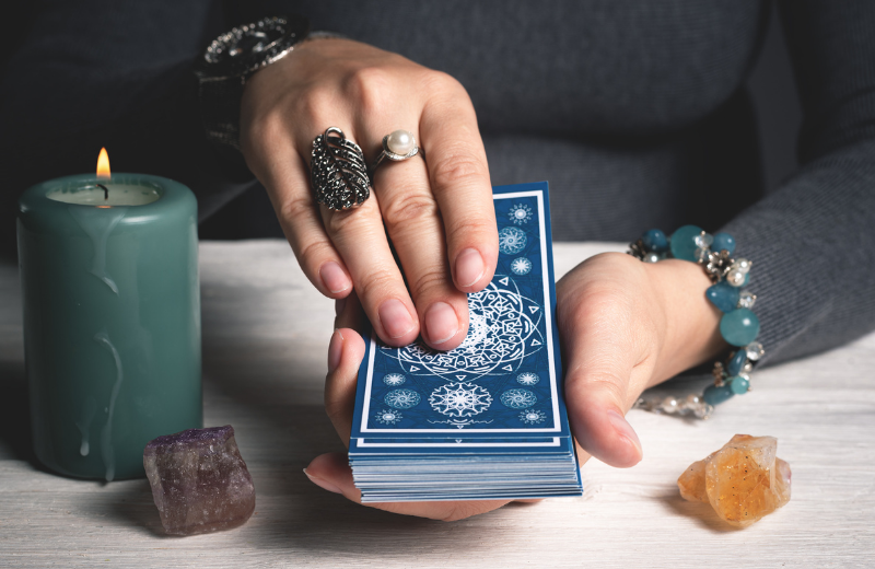tarot reading and crystals