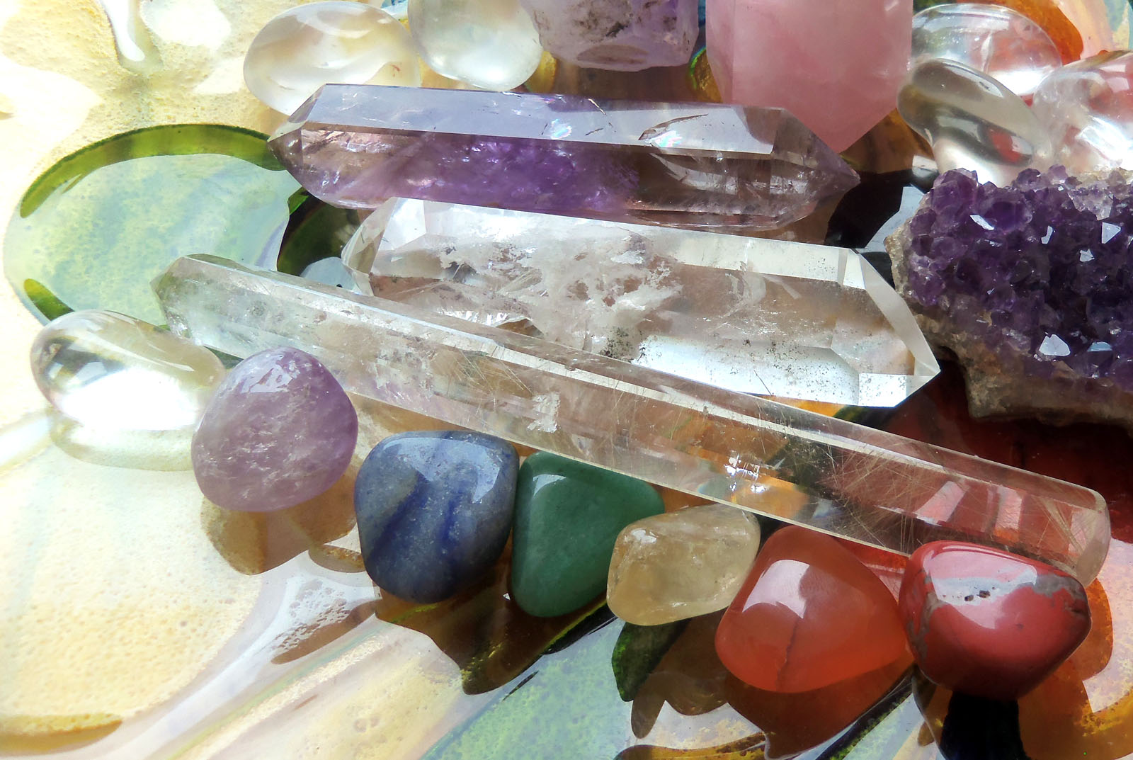 The History & Mystical powers of Healing Crystals : Ancient Wisdom for