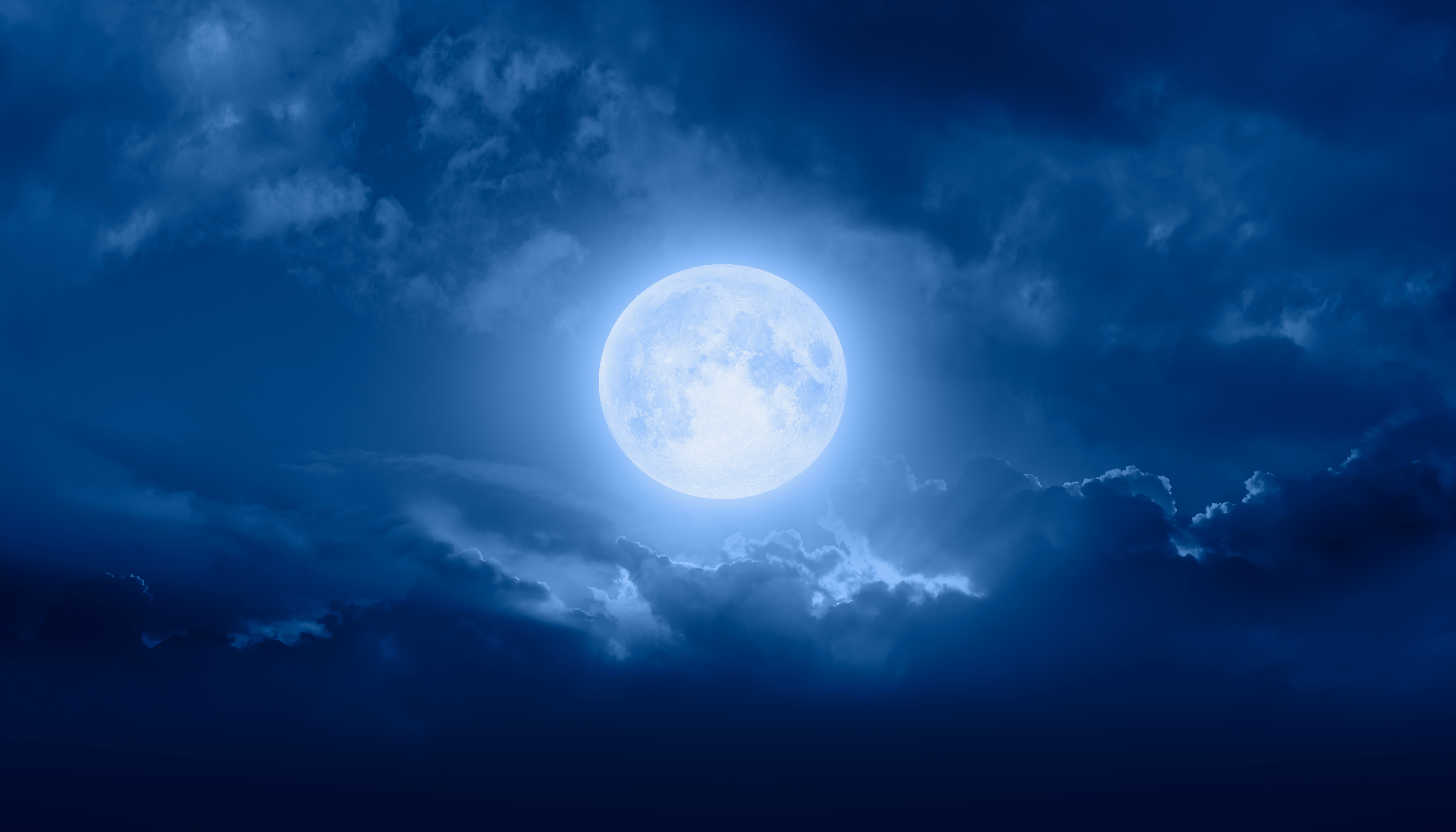 Image of full moon