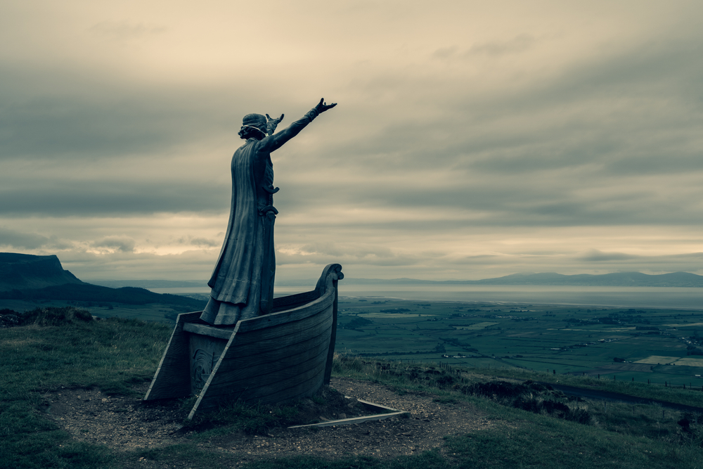 A statue of Manannán mac Lir