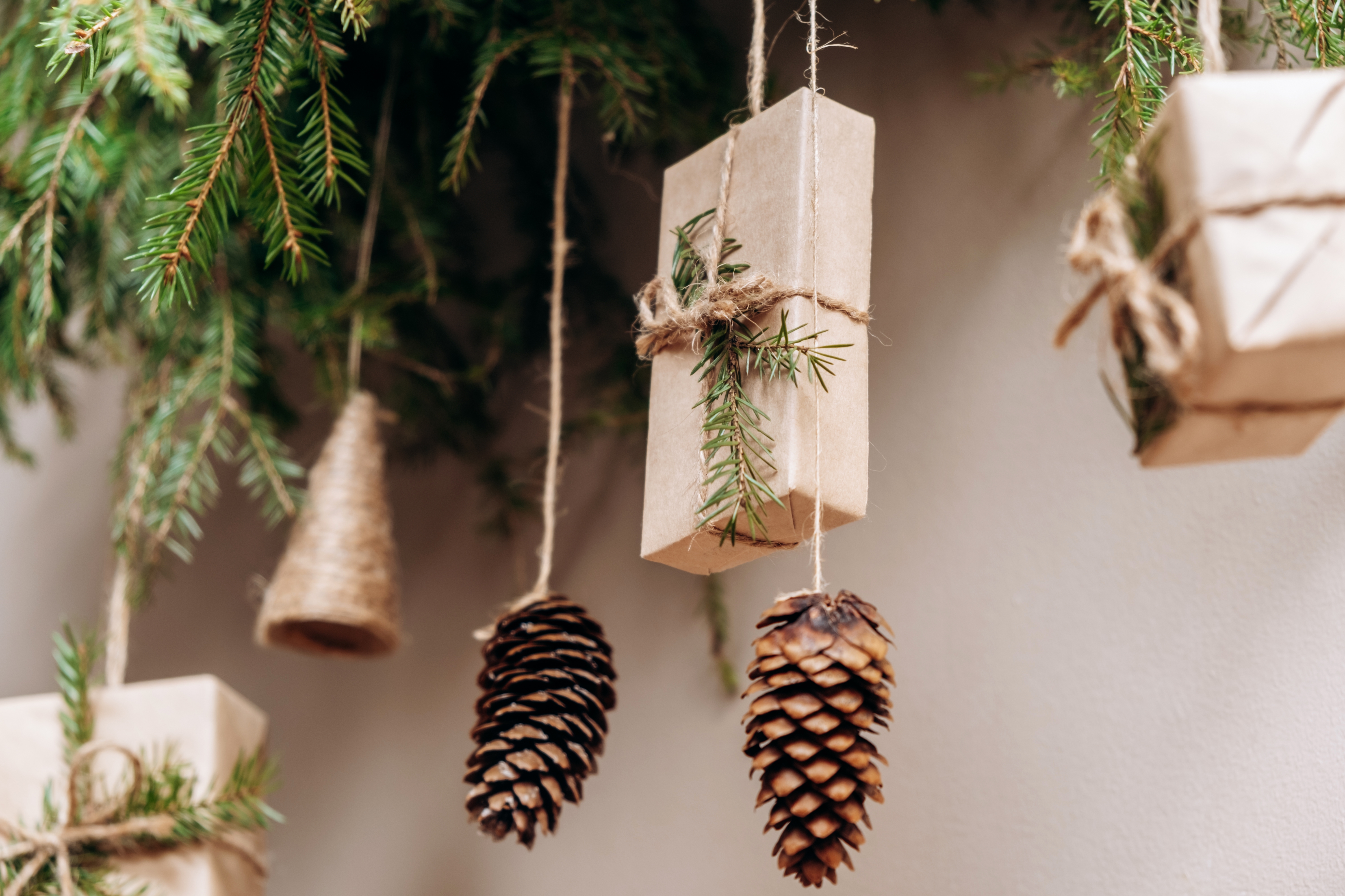 Pinecone Christmas tree decor homemade