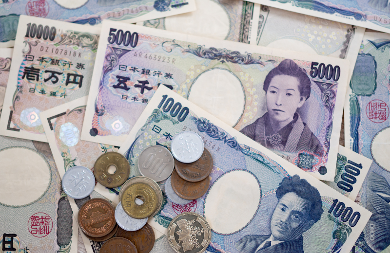 Yen (¥) Japanese Currency Symbol