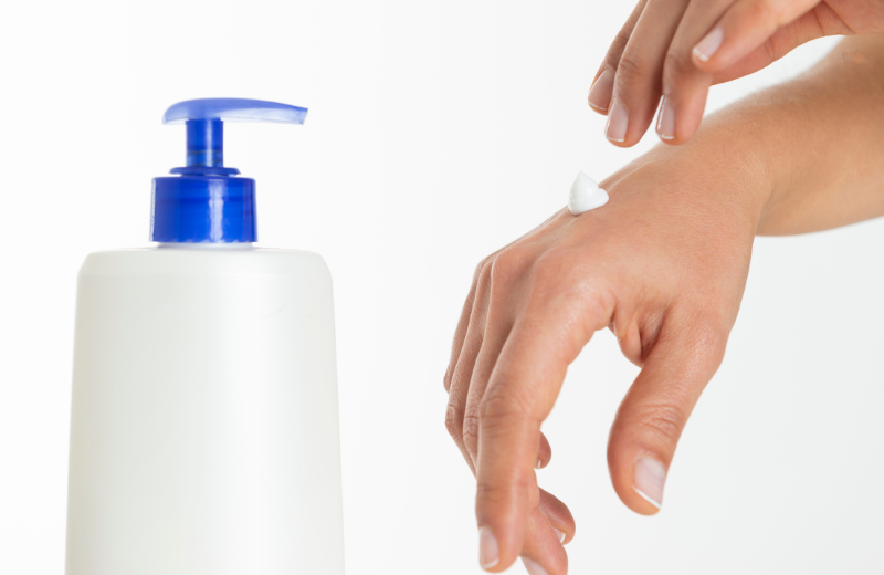 How to Use Lavender Essential Oil on Skin