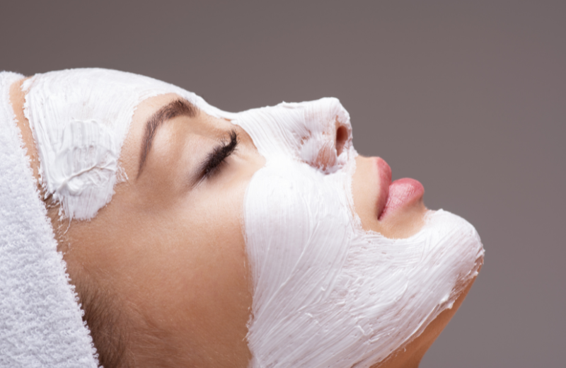 How to Use Neroli Essential Oil on Your Skin