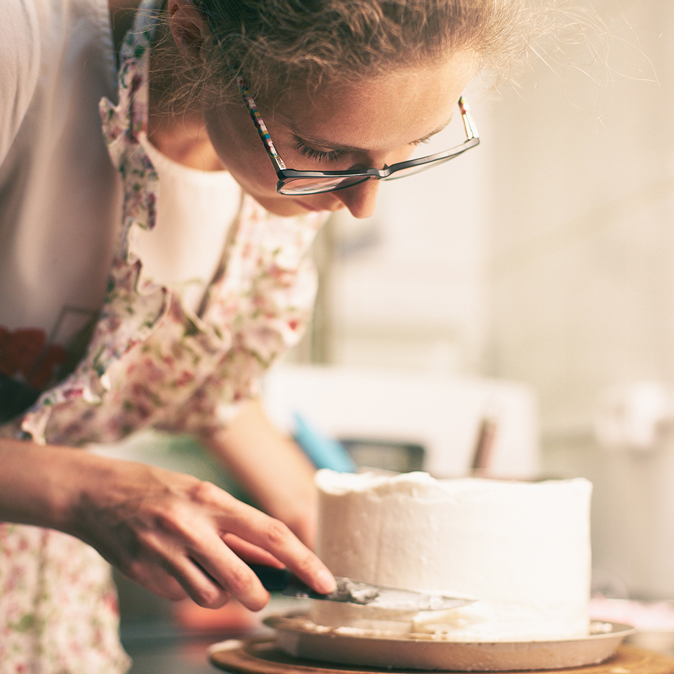 Cake Baking & Decorating Course Diploma | Learn Online