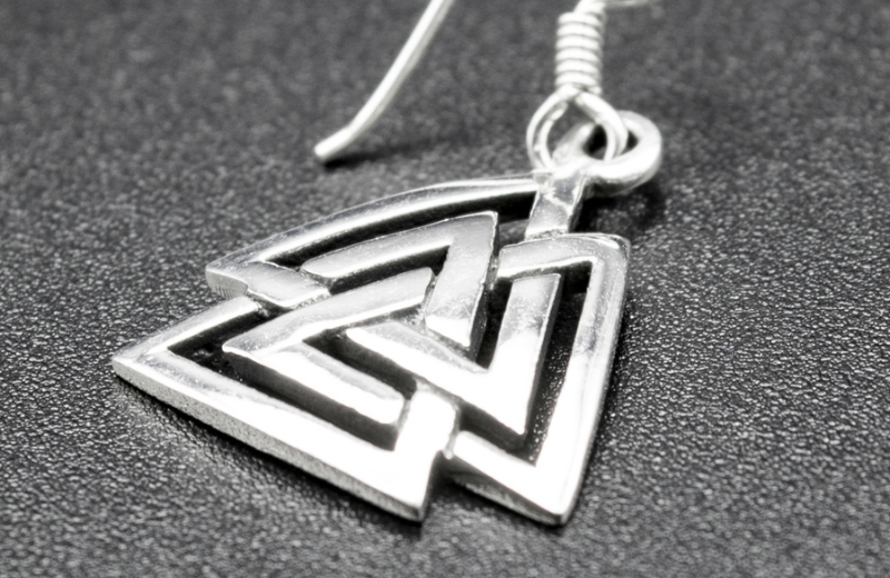 Valknut symbol
