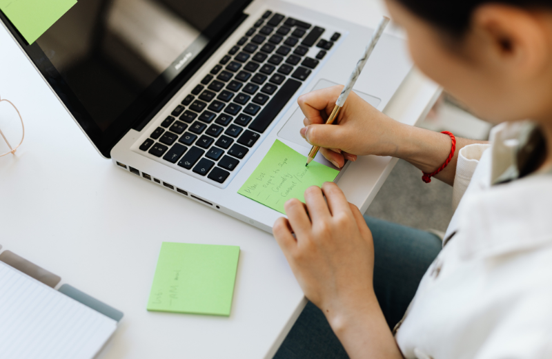finance post it notes