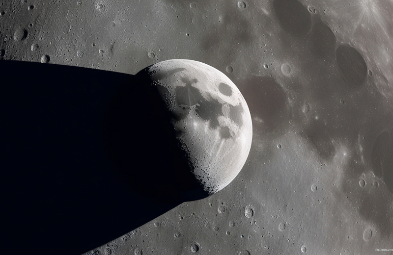 Image of the moon.