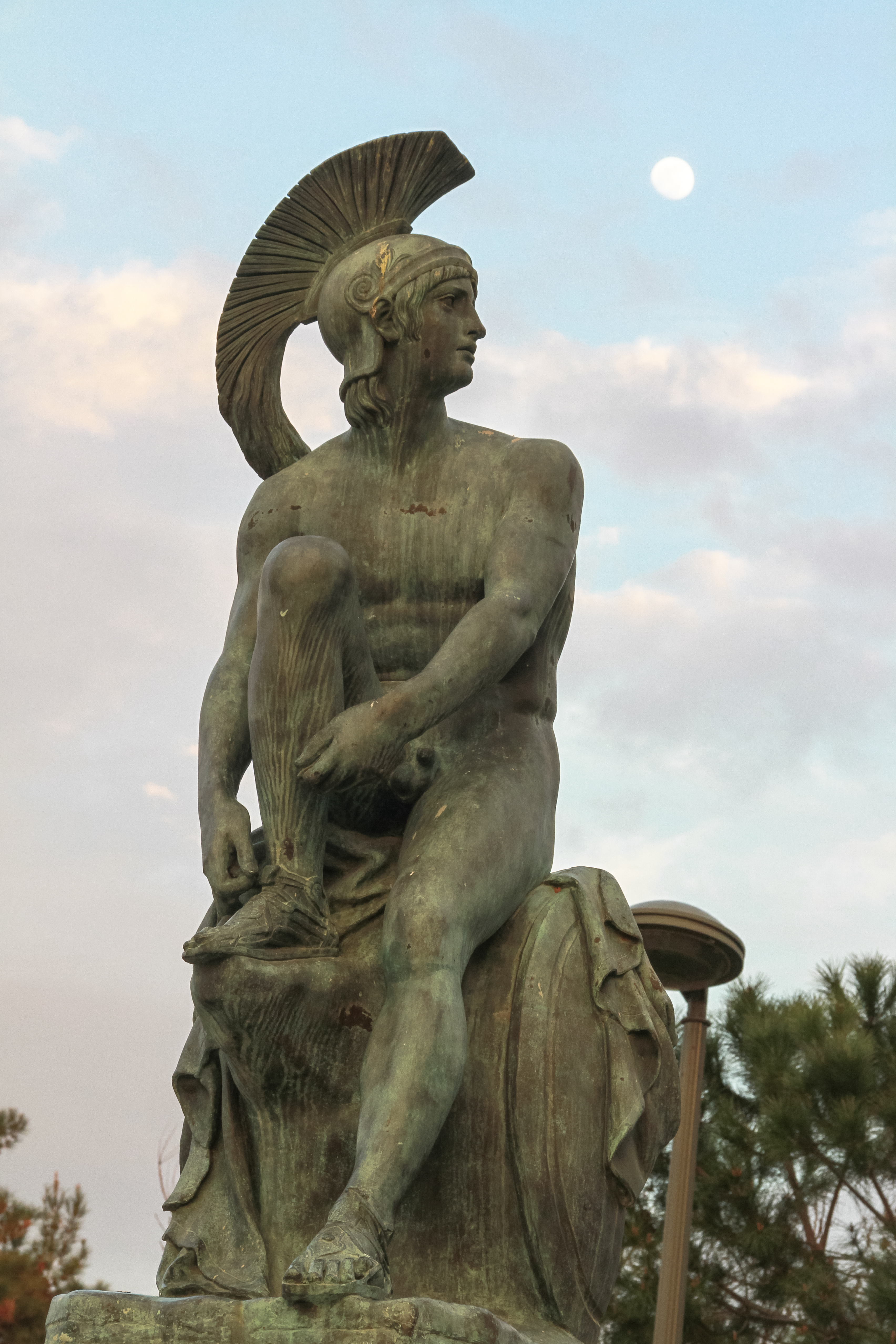 Image of a statue of Ares