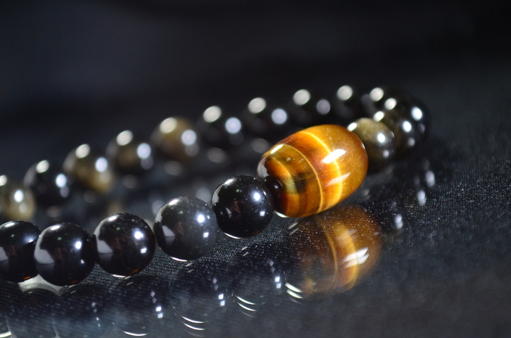 A Gold Sheen Obsidian bracelet